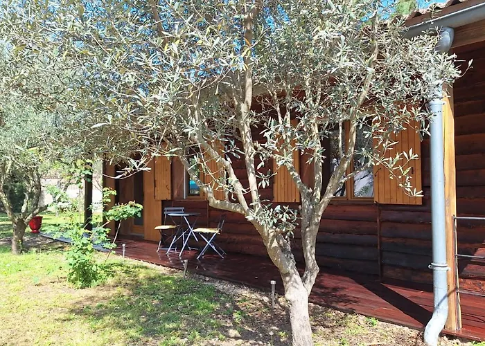 Le Des Oliviers * Vezenobres